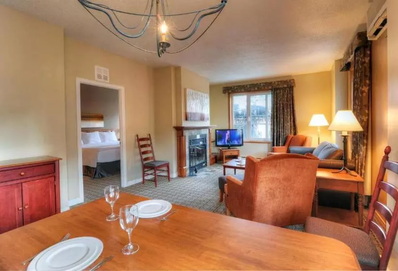 هتل Place Saint Bernard Mont Tremblant