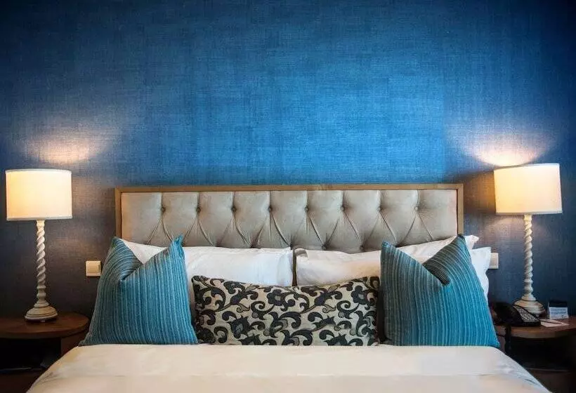 Suncoast Hotel & Towers