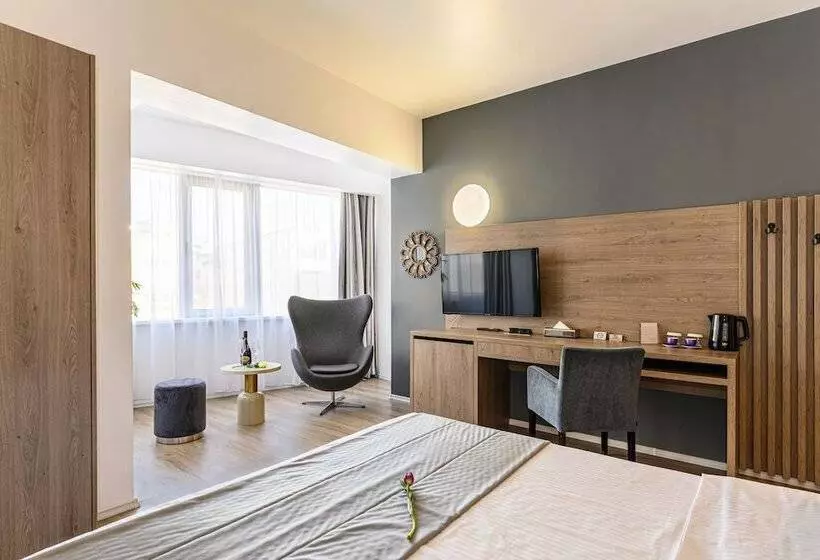 هتل Unique Boutique