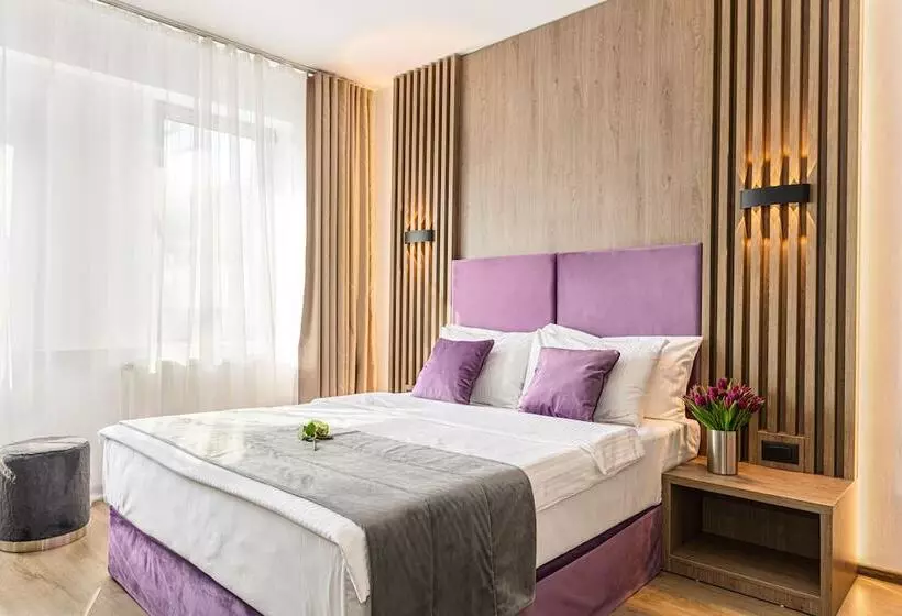 هتل Unique Boutique