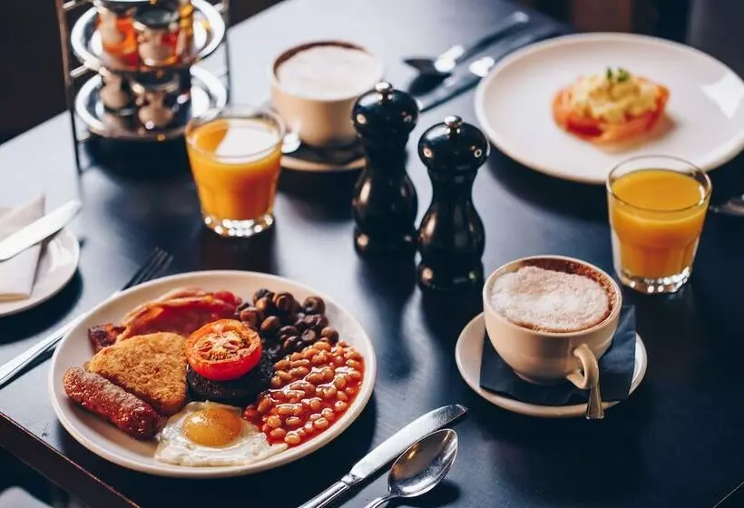 The Vermont Hotel & Vermont Apart