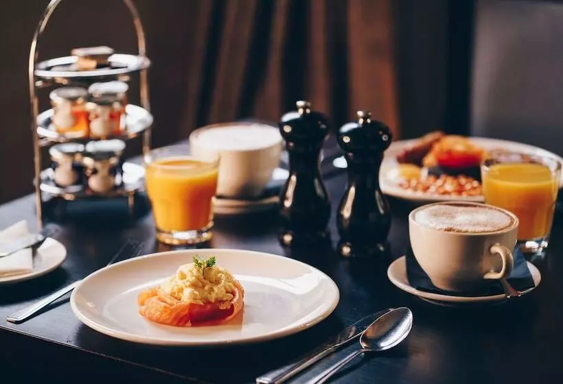 The Vermont Hotel & Vermont Apart