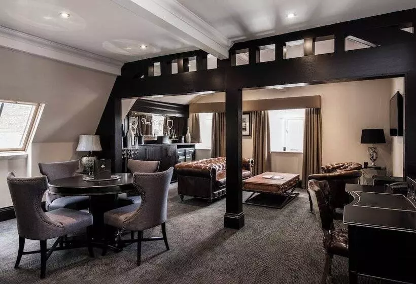 The Vermont Hotel & Vermont Apart