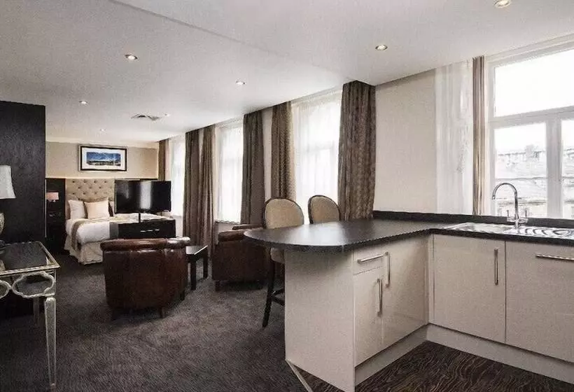 The Vermont Hotel & Vermont Apart