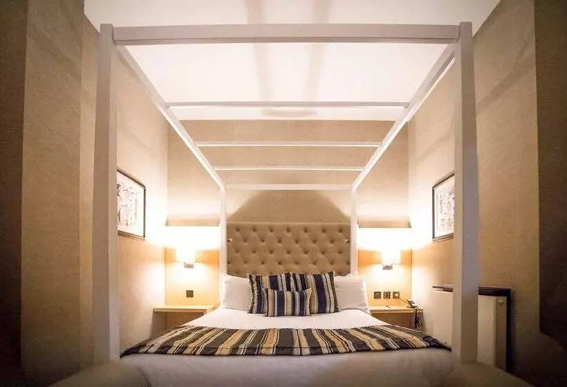 The Vermont Hotel & Vermont Apart