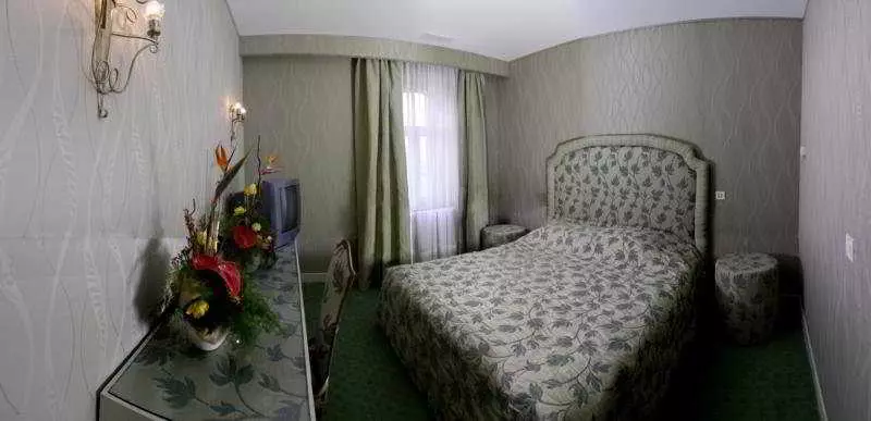 Hotel Vulturul Negru