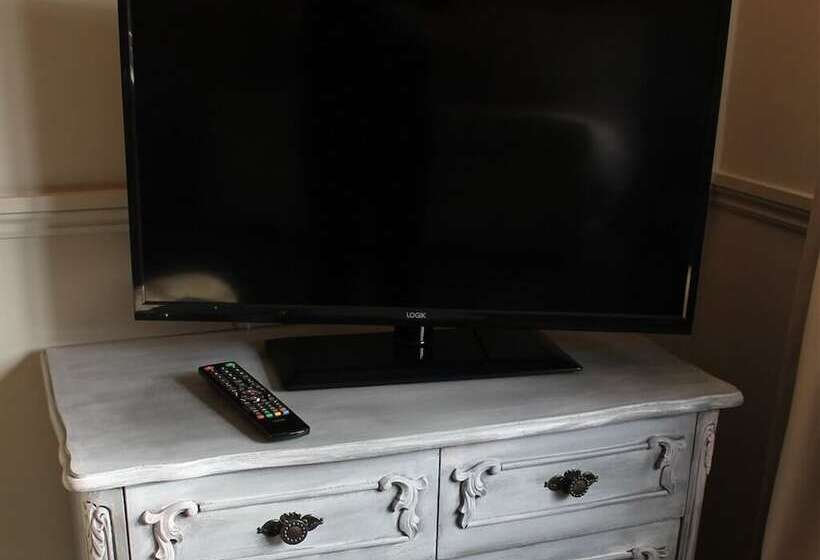 The Swan Motel, Gillingham