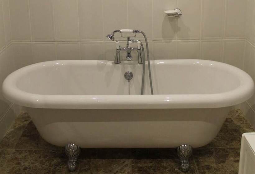 The Swan Motel, Gillingham