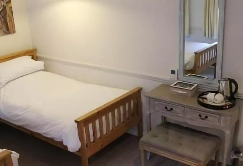 The Swan Motel, Gillingham