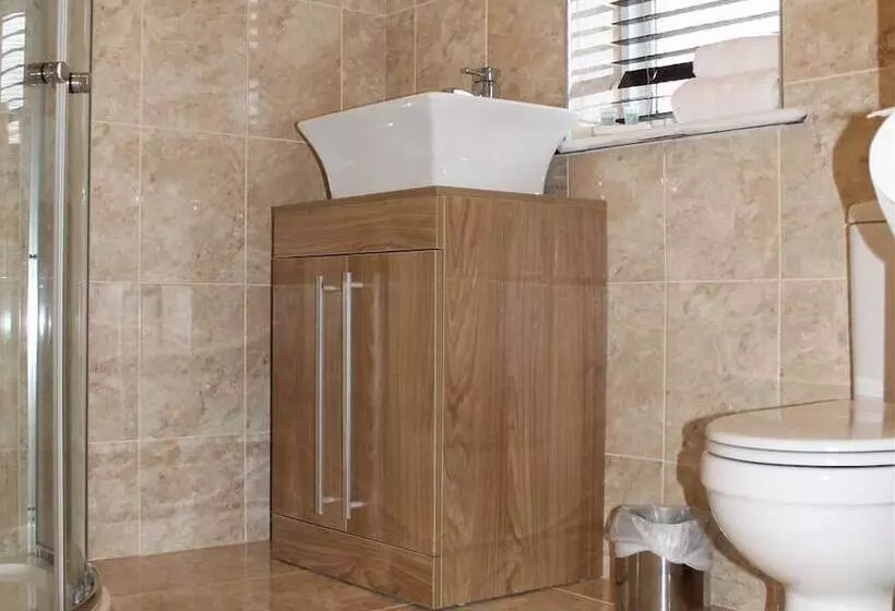 The Swan Motel, Gillingham