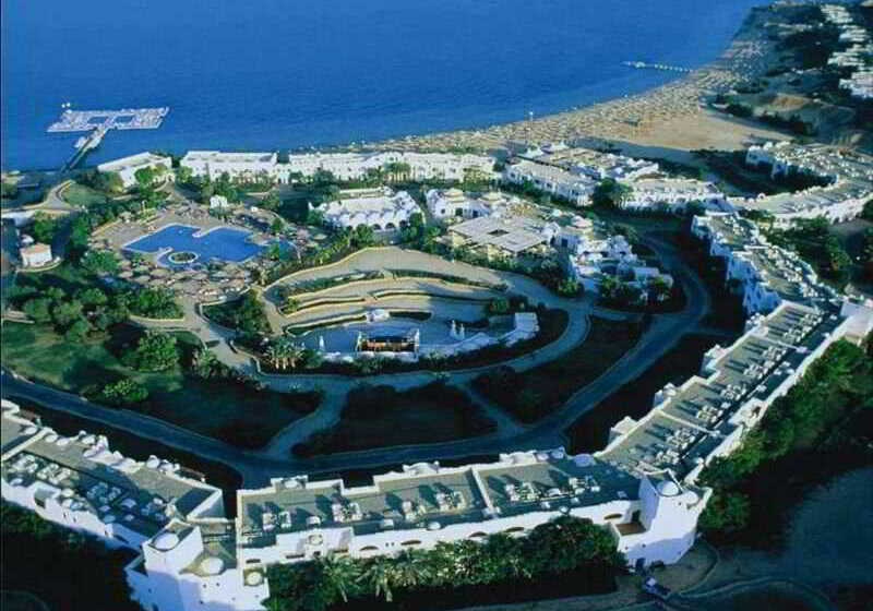 Domina Oasis  & Resort