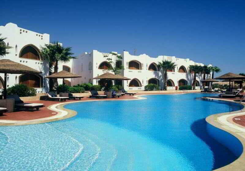 Domina Oasis  & Resort
