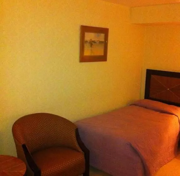 هتل Britannia  Bournemouth