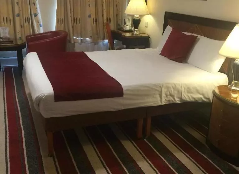 هتل Britannia  Bournemouth