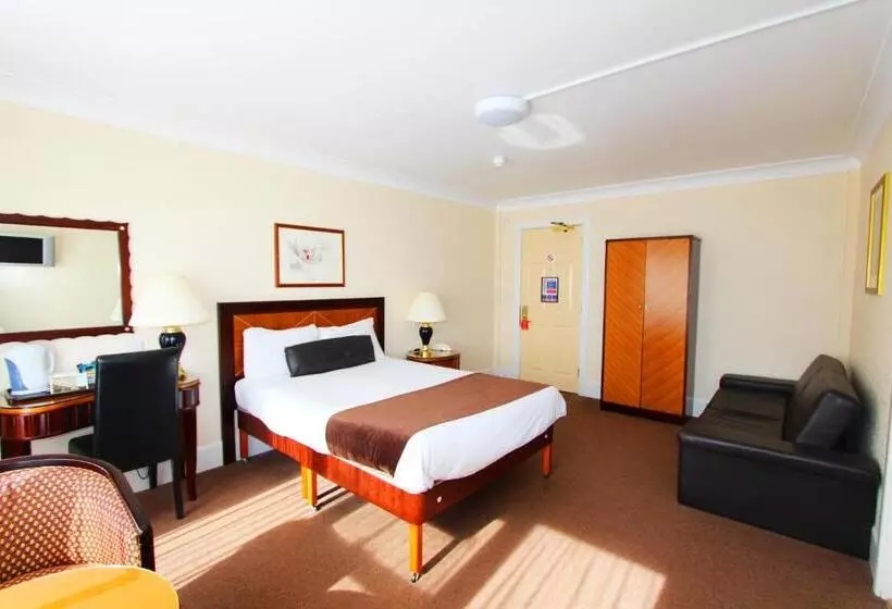 هتل Britannia  Bournemouth