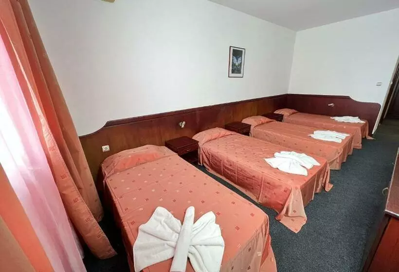 هتل Dahlia Garden