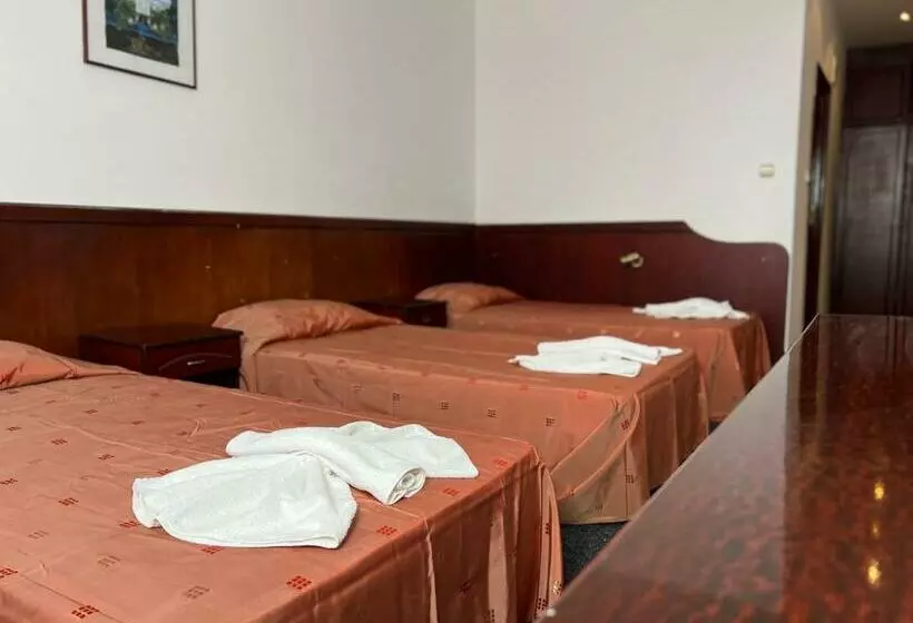 هتل Dahlia Garden