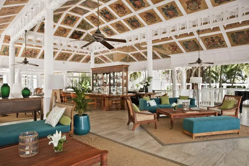هتل Heritage Le Telfair Golf & Wellness Resort