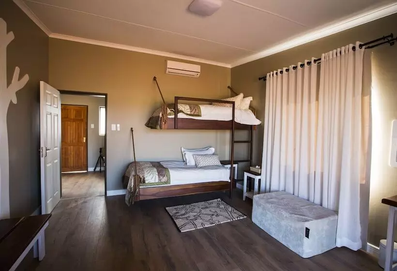 هتل Kalahari Anib Lodge