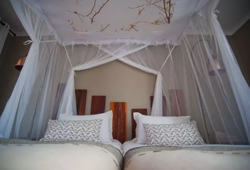 هتل Kalahari Anib Lodge