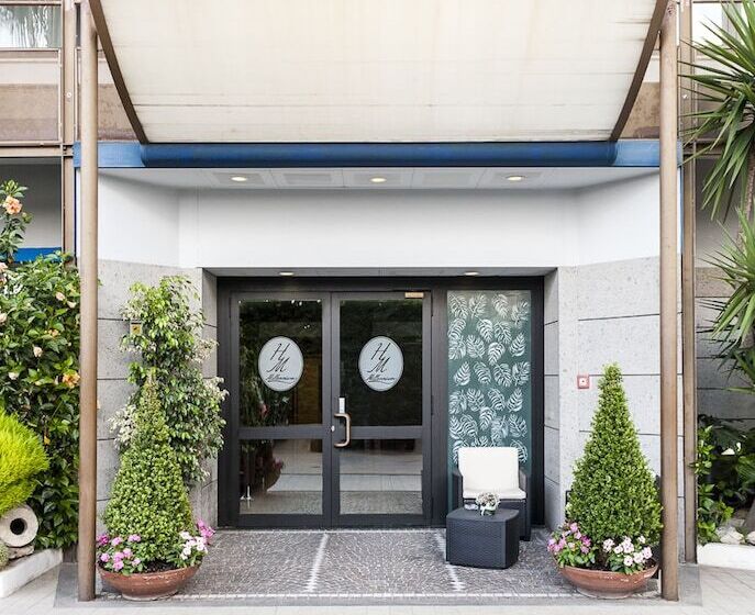 هتل Millennium Gold