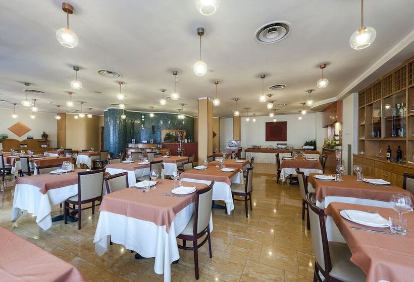 هتل Millennium Gold