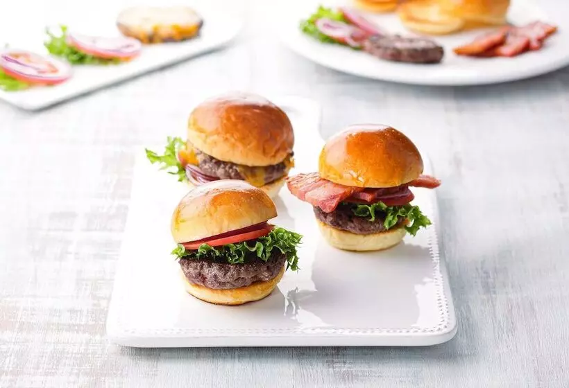 Oriental Hotel Okinawa Resort & Spa