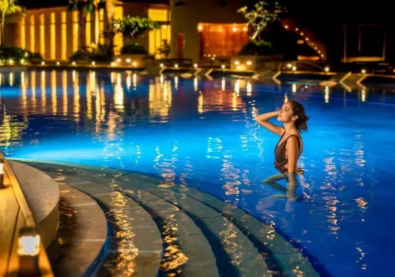 Oriental Hotel Okinawa Resort & Spa