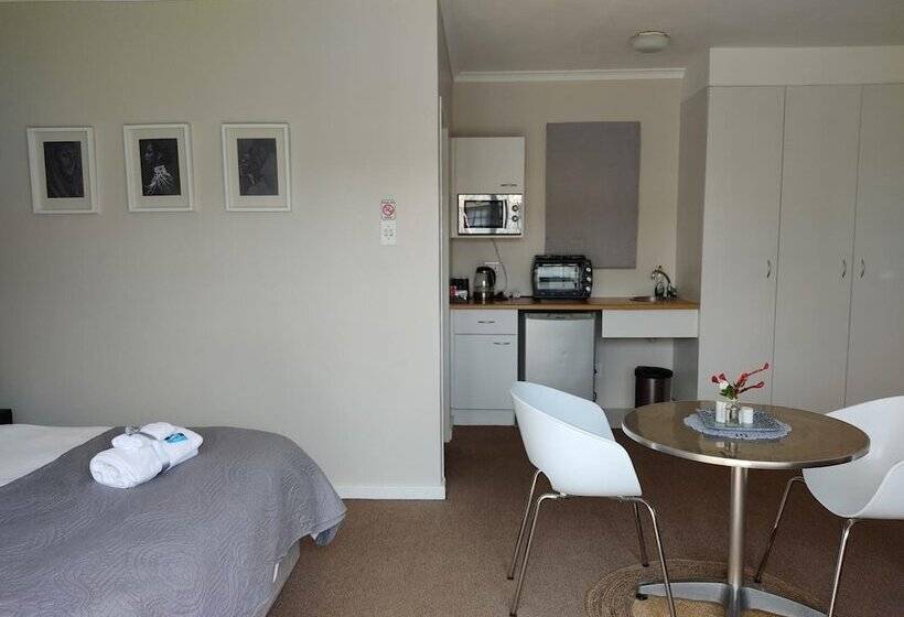 Hotel Palm Beach Guesthouse