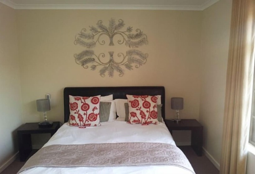 Hotel Palm Beach Guesthouse