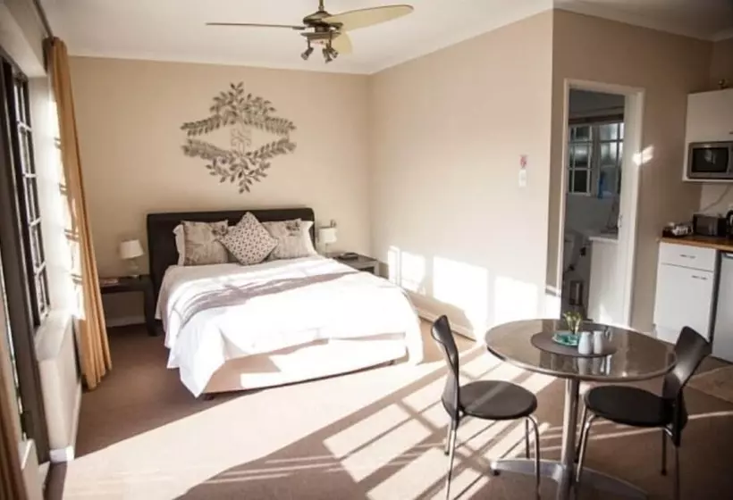 酒店 Palm Beach Guesthouse