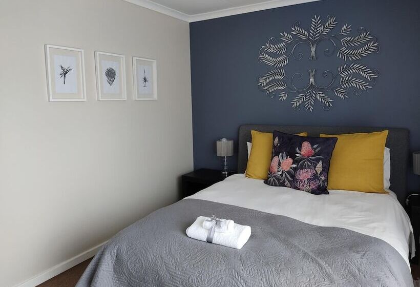 Hotel Palm Beach Guesthouse