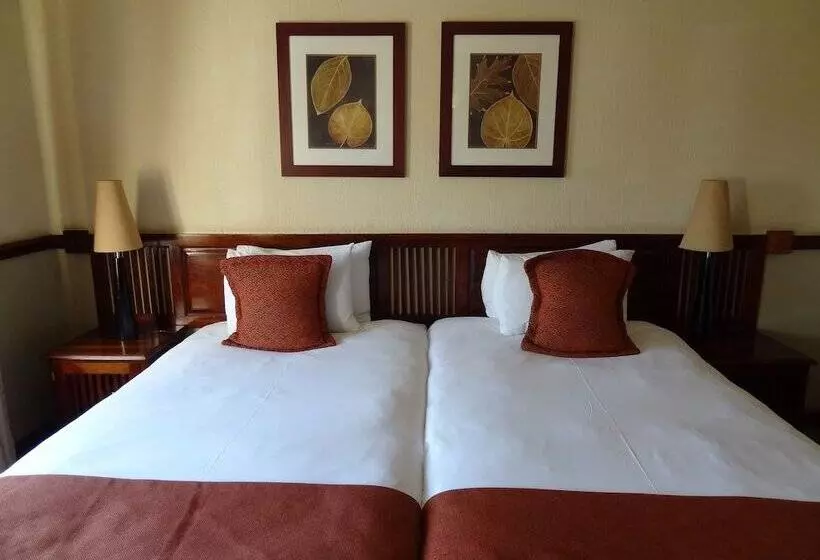 هتل Peermont Mondior