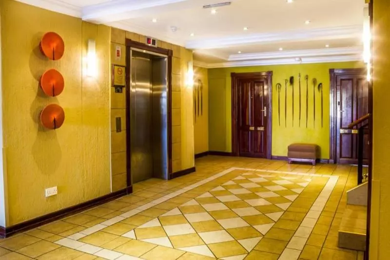 هتل Peermont Mondior