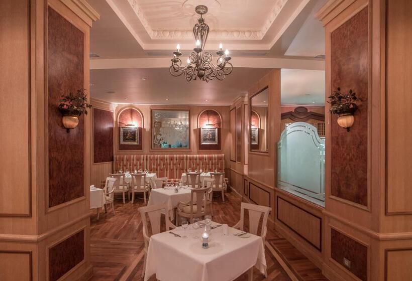 هتل Reef Oasis Blue Bay Resort & Spa