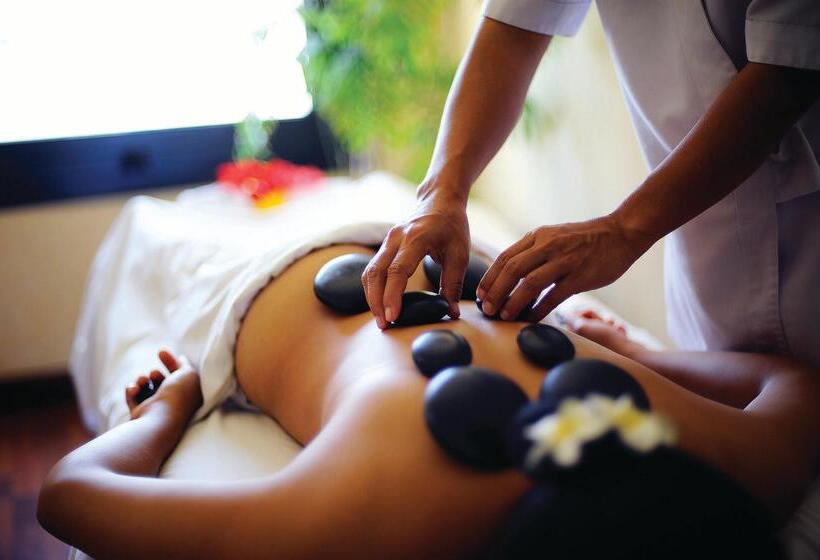 هتل Reef Oasis Blue Bay Resort & Spa