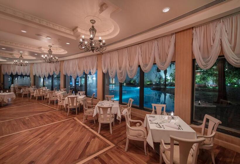 هتل Reef Oasis Blue Bay Resort & Spa