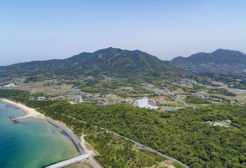 בית מלון כפרי Mercure Fukuoka Munakata Resort & Spa