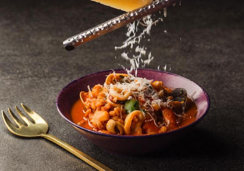 בית מלון כפרי Mercure Fukuoka Munakata Resort & Spa