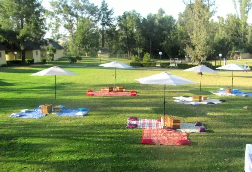 酒店 Shumba Valley Lodge