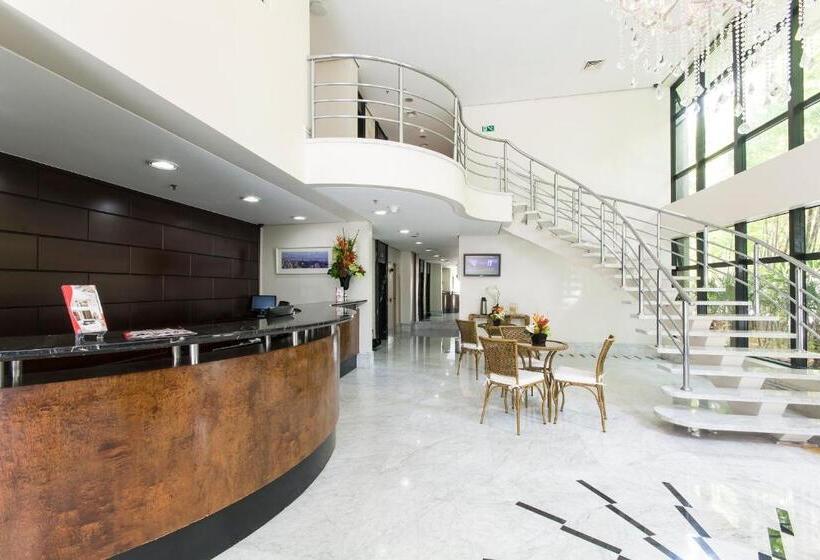 Отель Tsue The Palace Flat