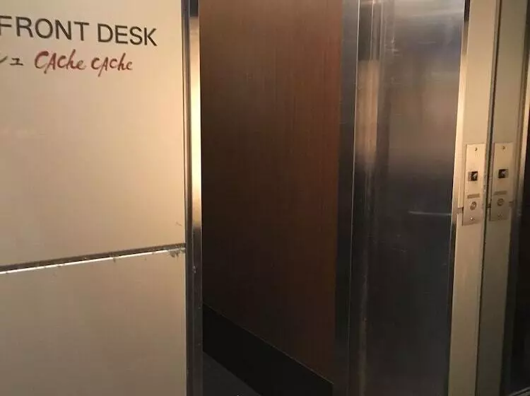 בית מלון כפרי Yaesu Terminal