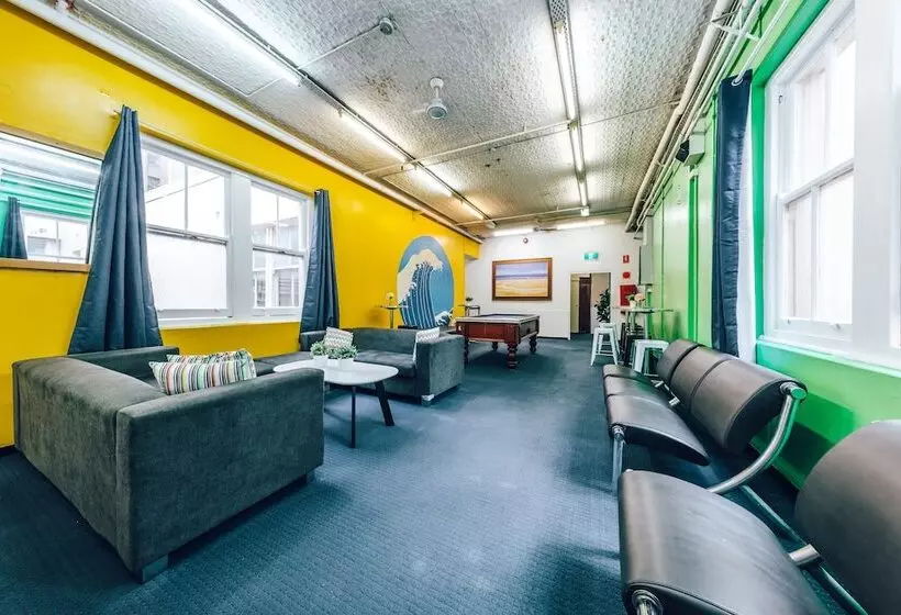הוסטל Maze Backpackers Sydney