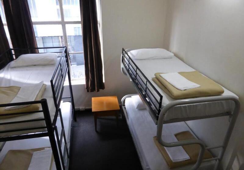 הוסטל Maze Backpackers   Sydney