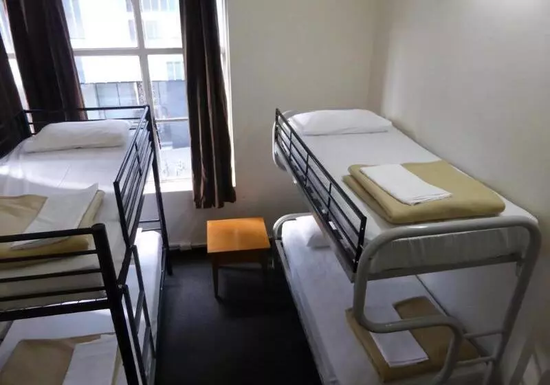 הוסטל Maze Backpackers Sydney