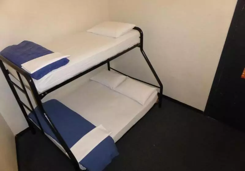 הוסטל Maze Backpackers Sydney