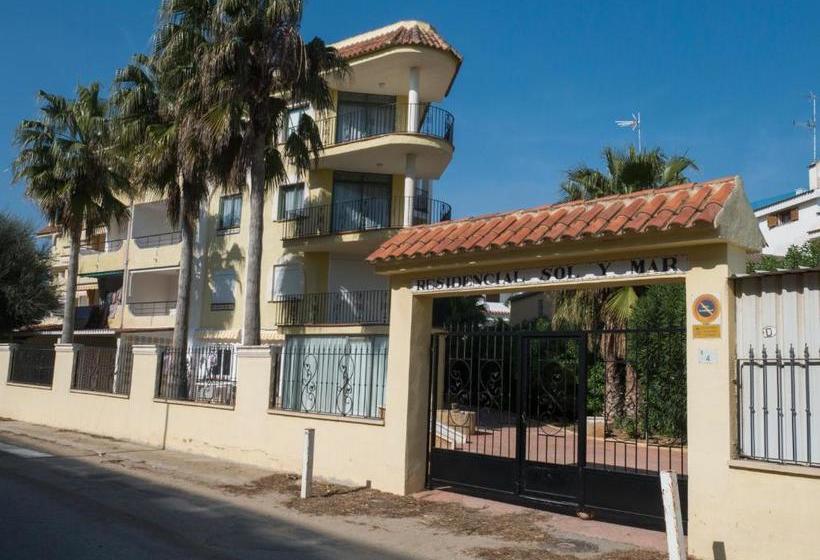 Apartamentos Sol y Mar