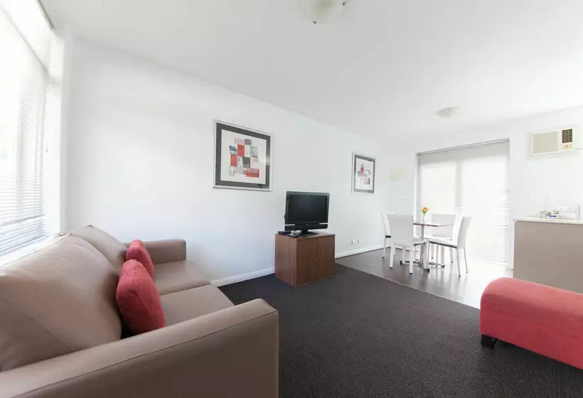 Easystay Apartments Raglan Street
