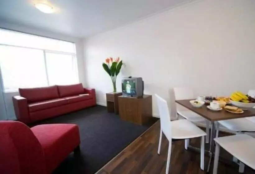 Easystay Apartments Raglan Street