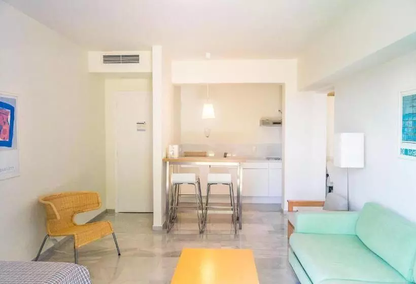 Отель Armonia Bay